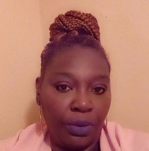 Meet your Posher, Regina